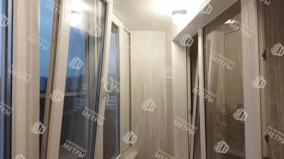 Отделка балкона с утеплением в многоквартирном доме