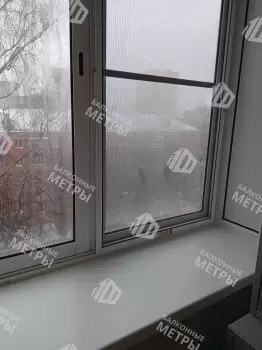 Отделка балкона с холодным остеклением Provedal и выносом остекления