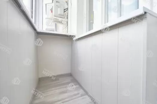 Отделка балкона панелями ПВХ с остеклением Provedal Отделка балкона панелями ПВХ с остеклением Provedal