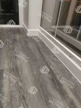 Панорамное остекление и отделка п-образного балкона с утеплением Панорамное остекление и отделка п-образного балкона с утеплением